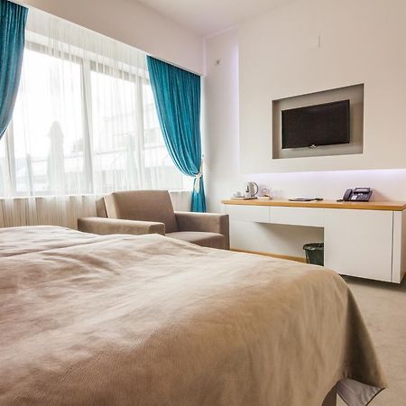 Gardenia Hotel & Spa Veles Zimmer foto A bedroom in a hotel