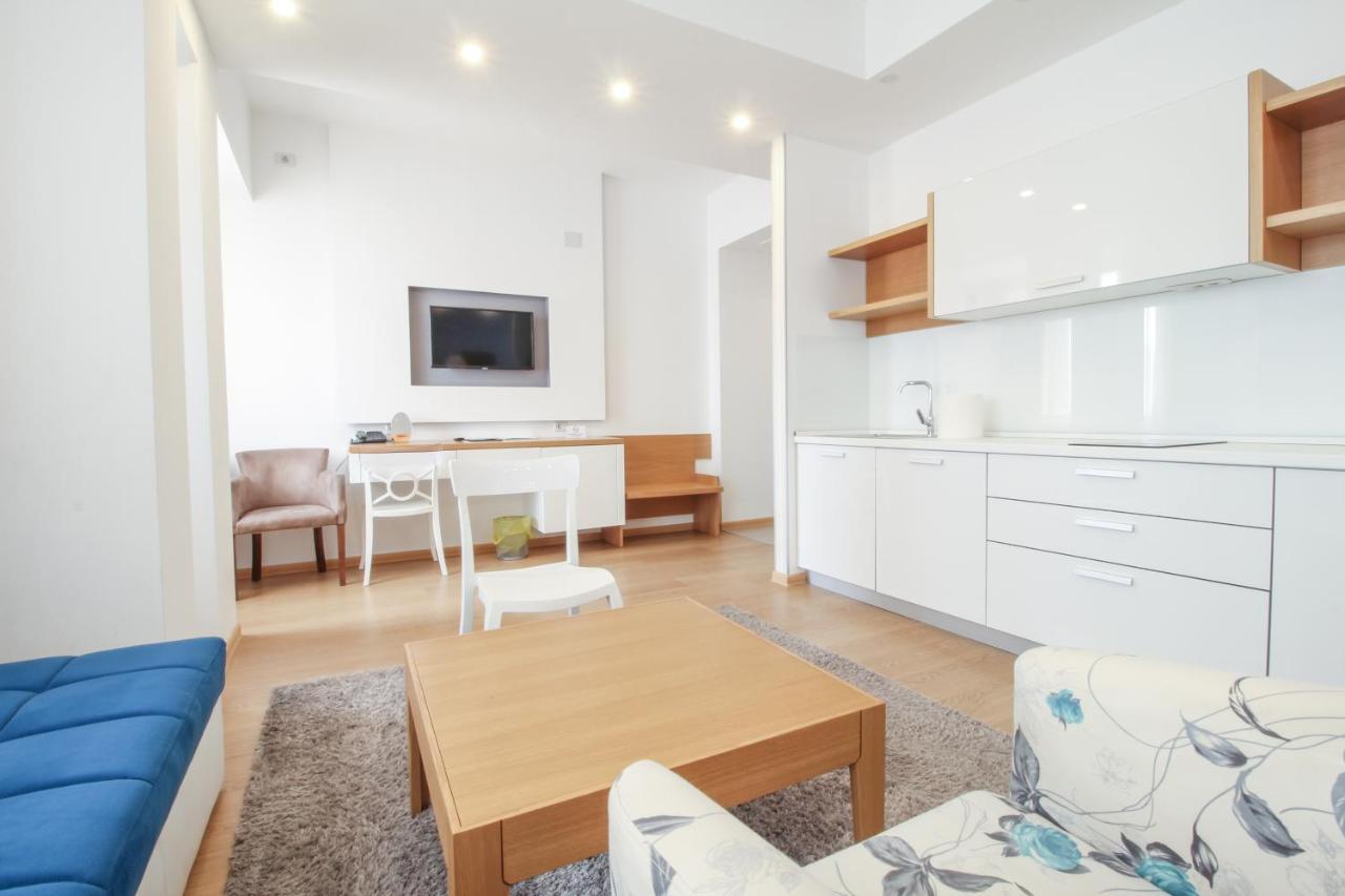 Gardenia Hotel & Spa Veles Exterior foto A studio apartment in Warsaw, Poland