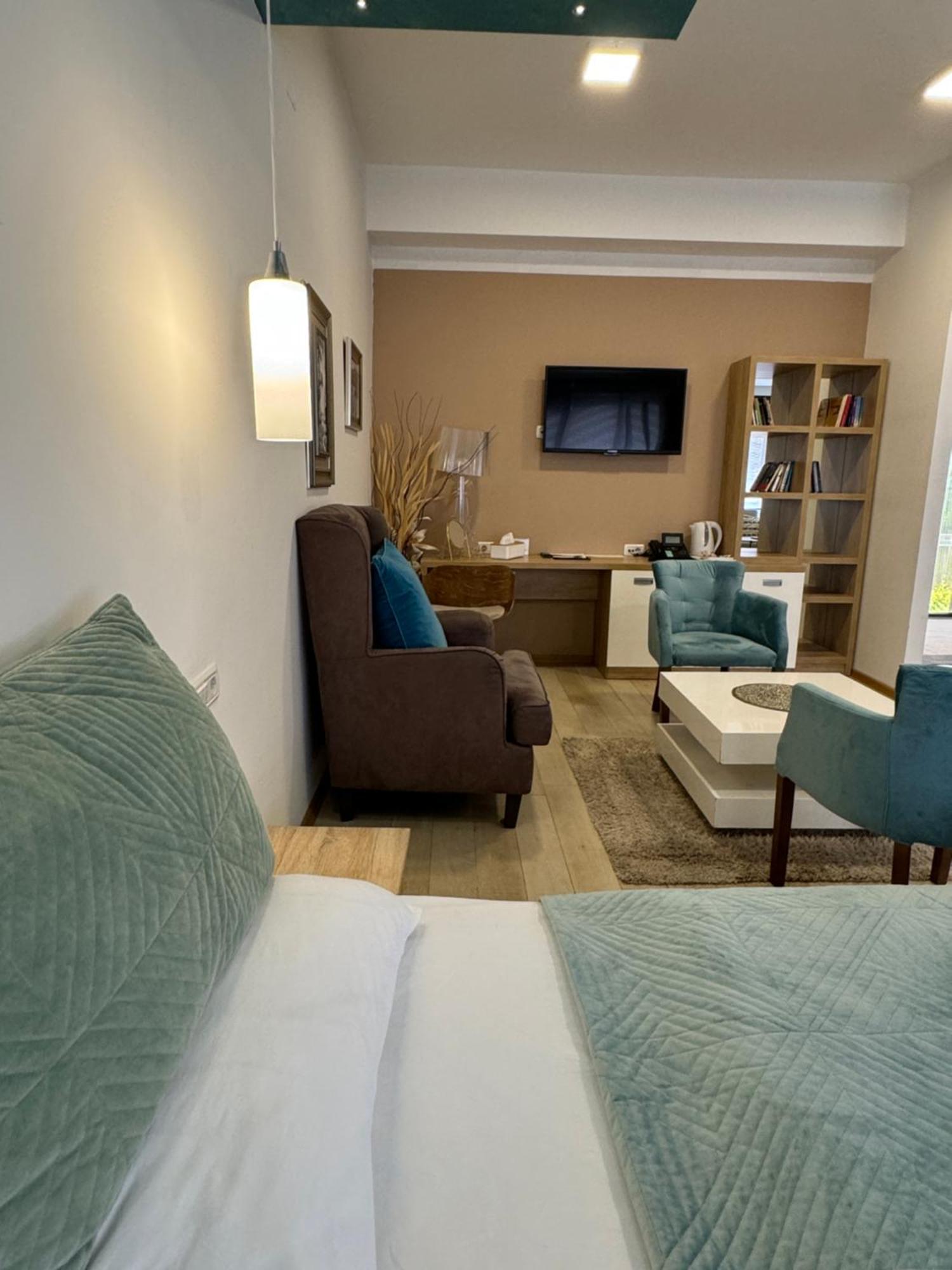 Gardenia Hotel & Spa Veles Exterior foto The interior of the new library
