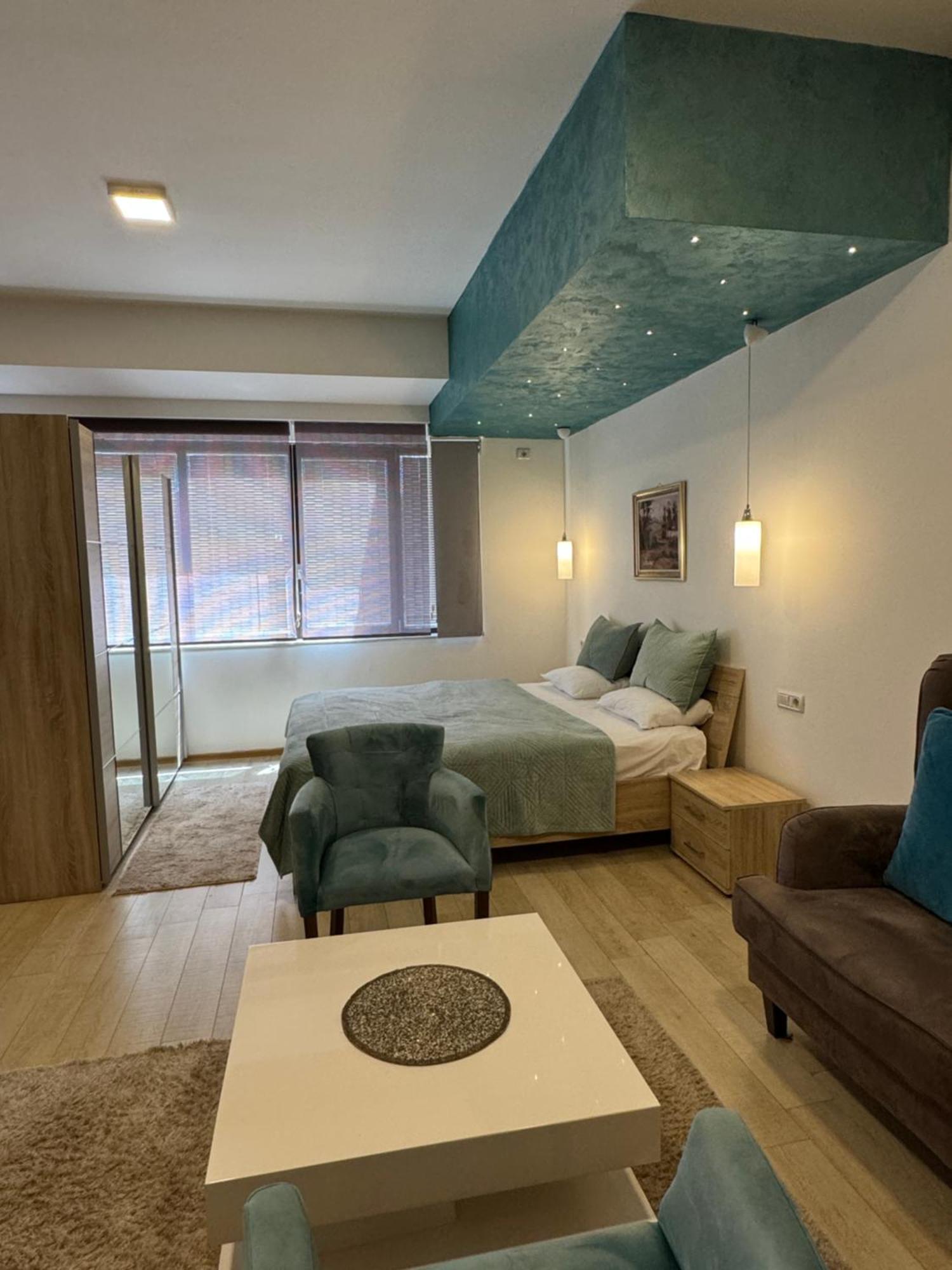 Gardenia Hotel & Spa Veles Exterior foto A bedroom in a hotel