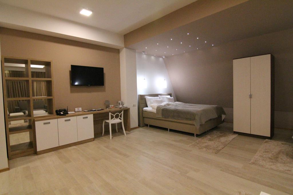 Gardenia Hotel & Spa Veles Zimmer foto A typical studio apartment